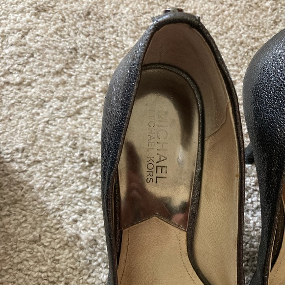 Michael Kors heels - Picture 3 of 3
